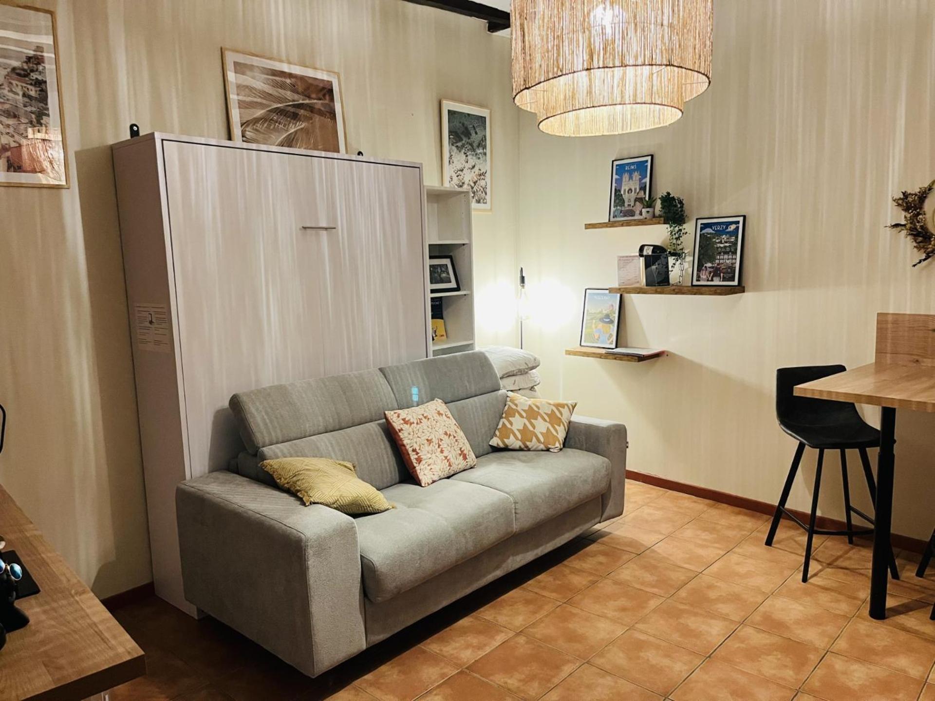 Logement, Plein Centre Du Village De Verzy Dış mekan fotoğraf